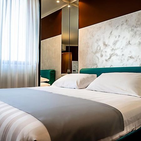 קזאלה מונפראטו Business Hotel מראה חיצוני תמונה