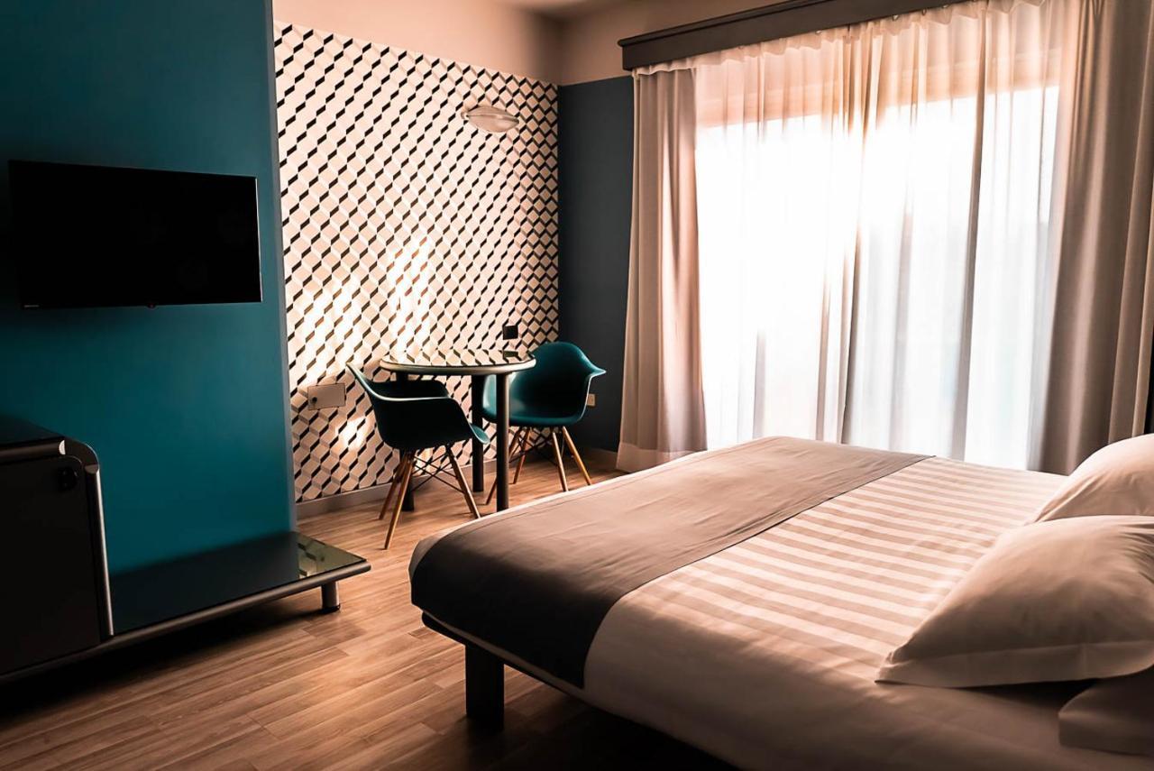 קזאלה מונפראטו Business Hotel מראה חיצוני תמונה
