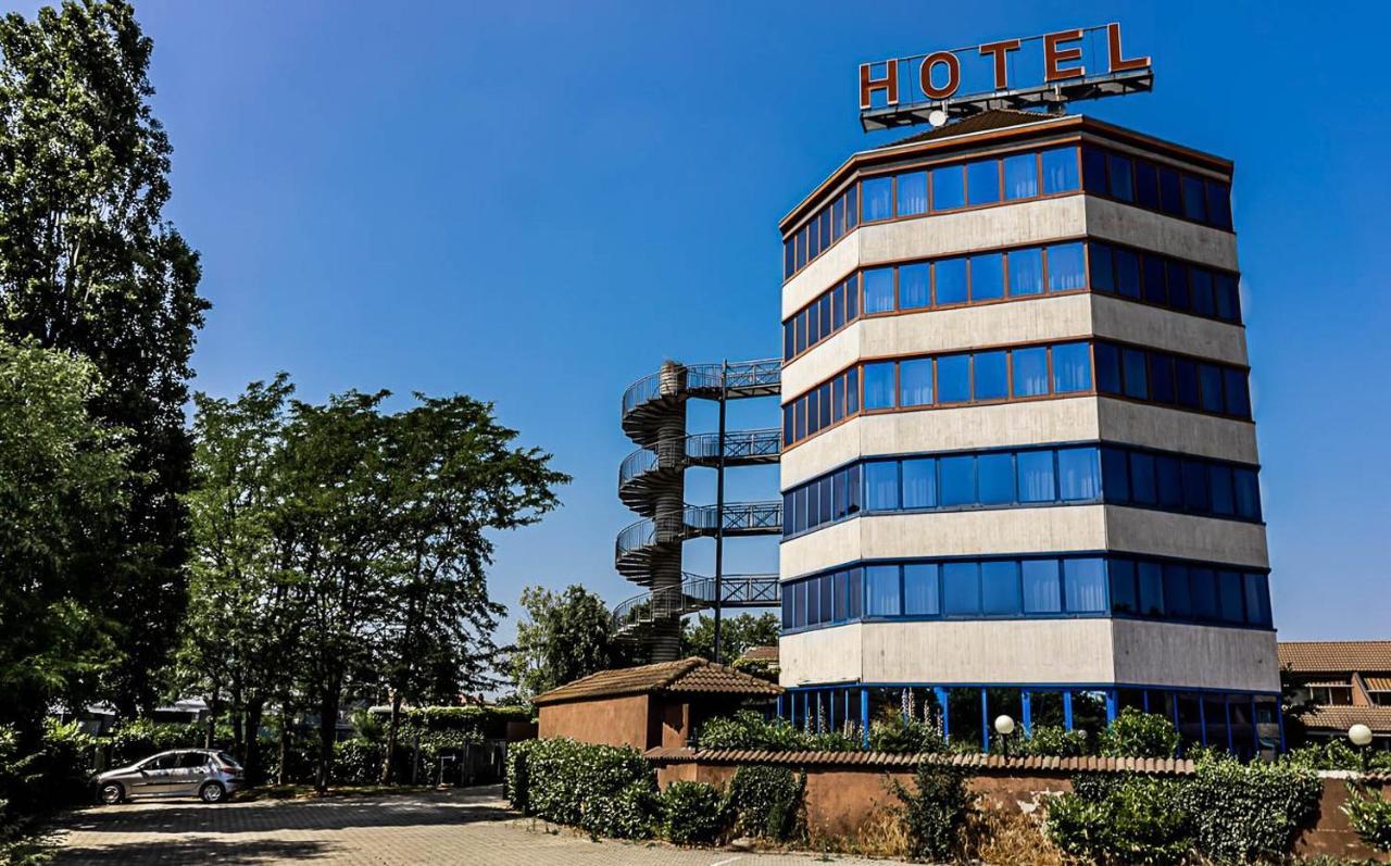 קזאלה מונפראטו Business Hotel מראה חיצוני תמונה