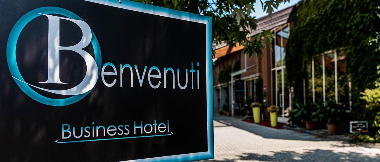 קזאלה מונפראטו Business Hotel מראה חיצוני תמונה