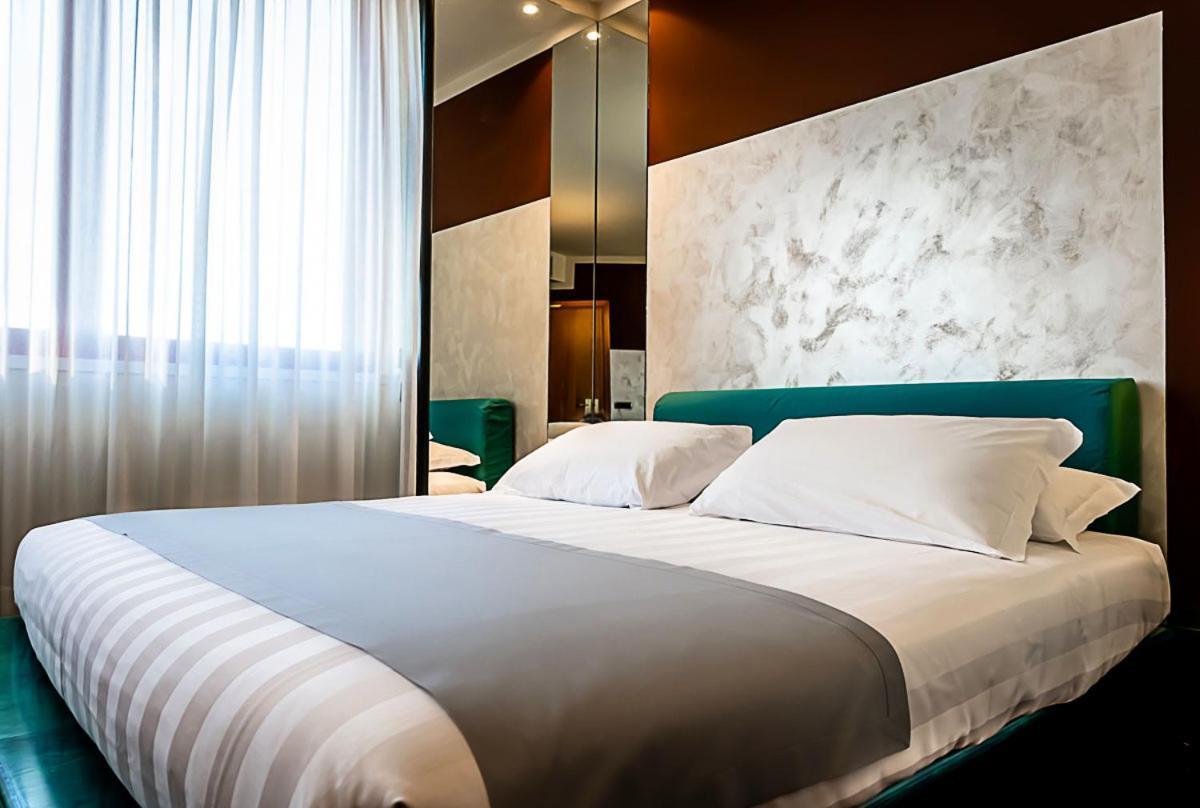 קזאלה מונפראטו Business Hotel מראה חיצוני תמונה